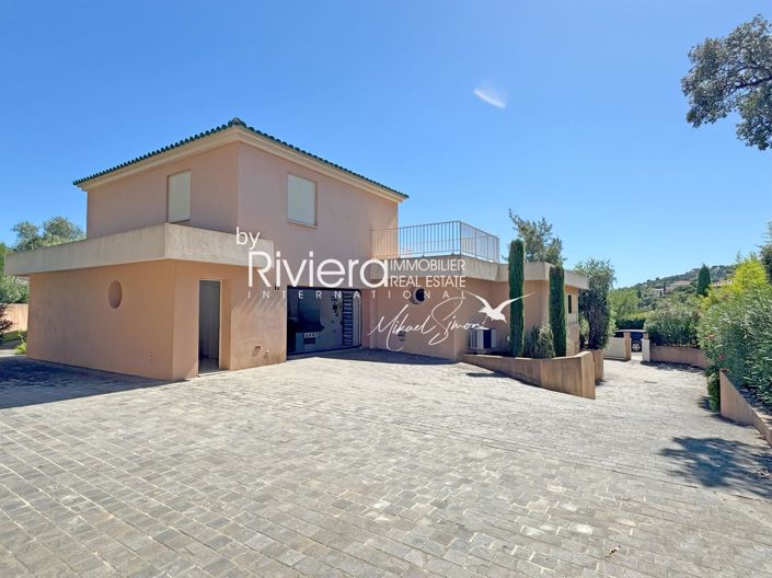 Image No.26-6 Bed House for sale