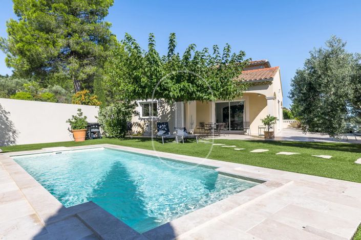 Image No.8-3 Bed House for sale