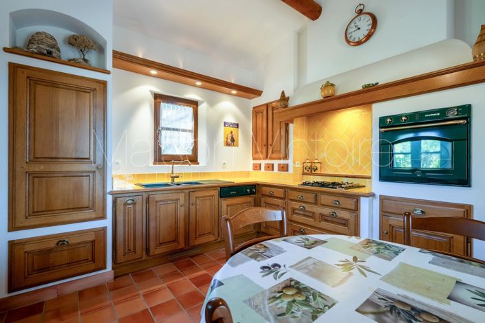 Image No.20-4 Bed House for sale