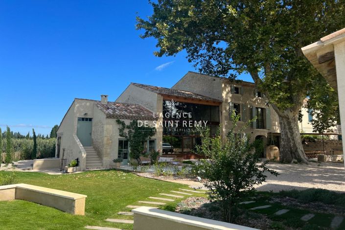 Image No.1-6 Bed House for sale