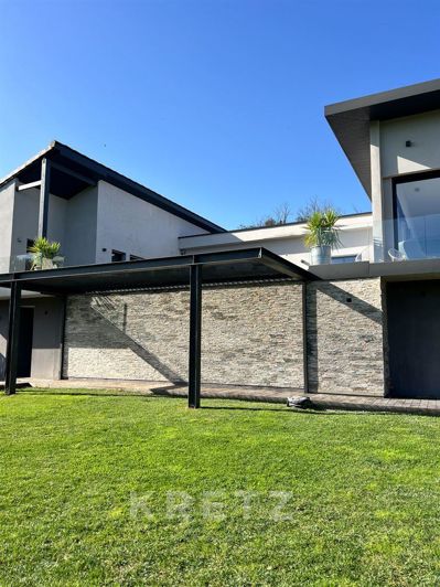 Image No.2-4 Bed House for sale