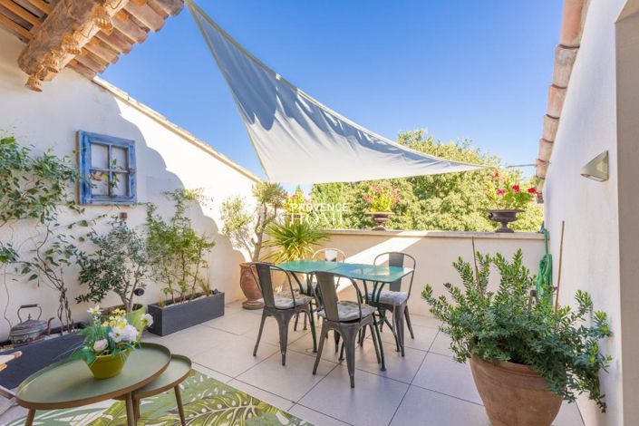 Image No.10-3 Bed House for sale