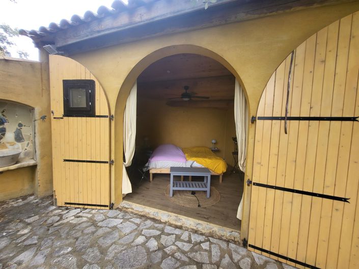 Image No.15-1 Bed House for sale