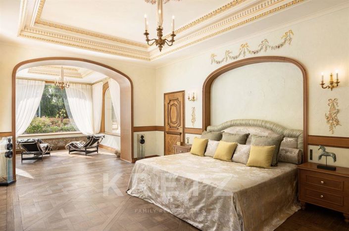 Image No.12-8 Bed House for sale