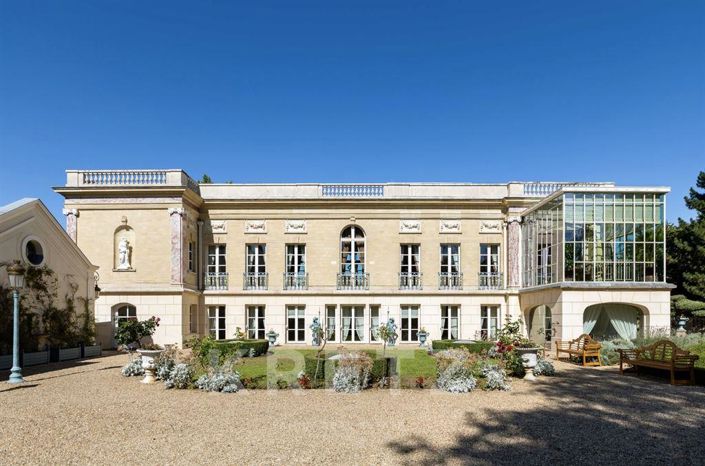 Image No.25-8 Bed House for sale