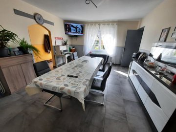 akaz7hu17y4297e37