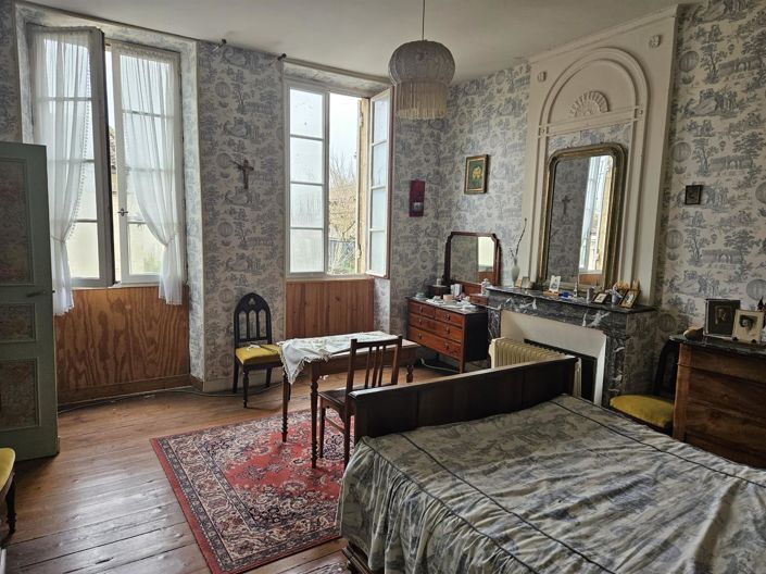 Image No.10-4 Bed House for sale