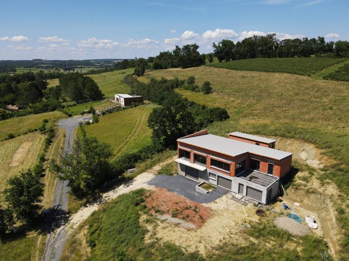 Image No.9-3 Bed House for sale