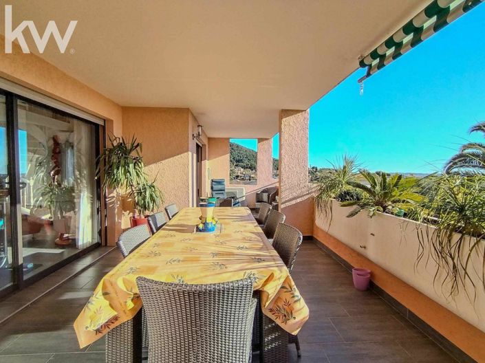 Image No.1-4 Bed Apartment for sale