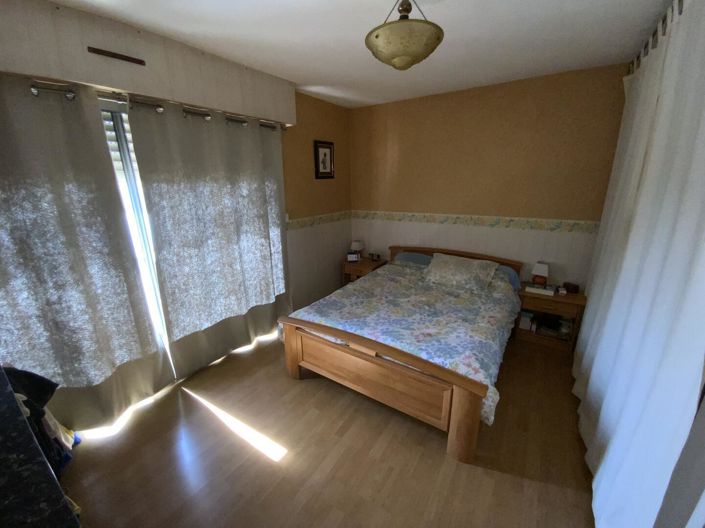 Image No.15-4 Bed House for sale