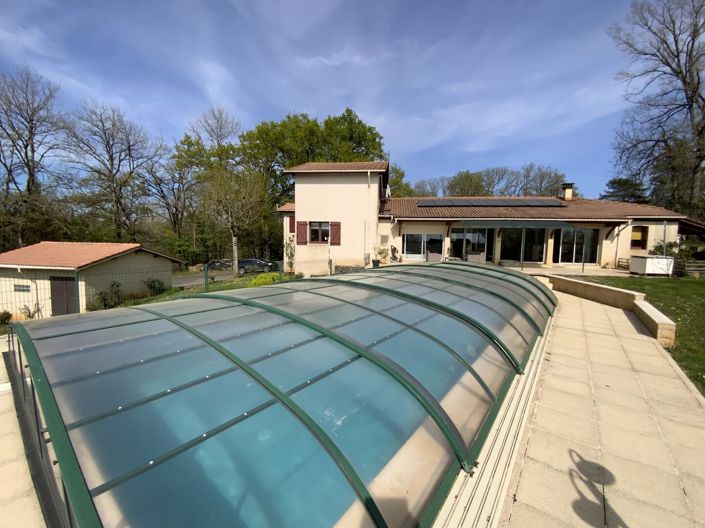 Image No.2-4 Bed House for sale