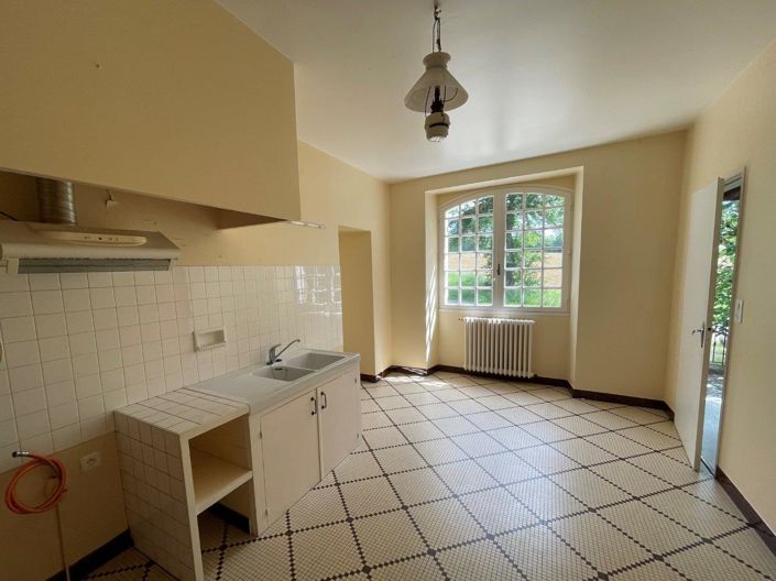 Image No.2-3 Bed House for sale