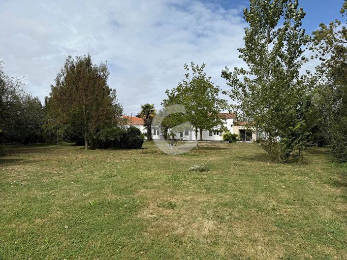 Image No.12-4 Bed House for sale