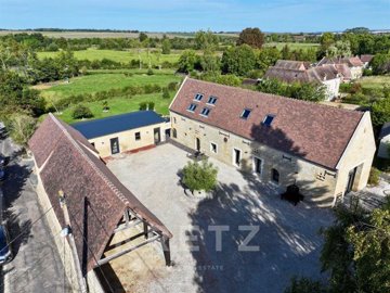 1 - Saint-Pierre-sur-Dives, House