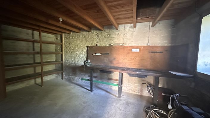 Image No.13-2 Bed House for sale