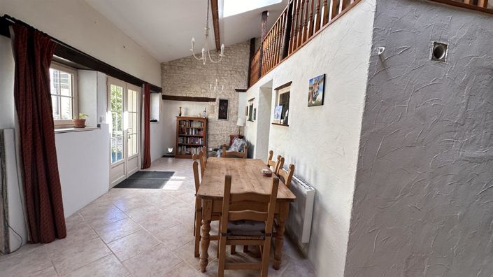 Image No.10-5 Bed House for sale