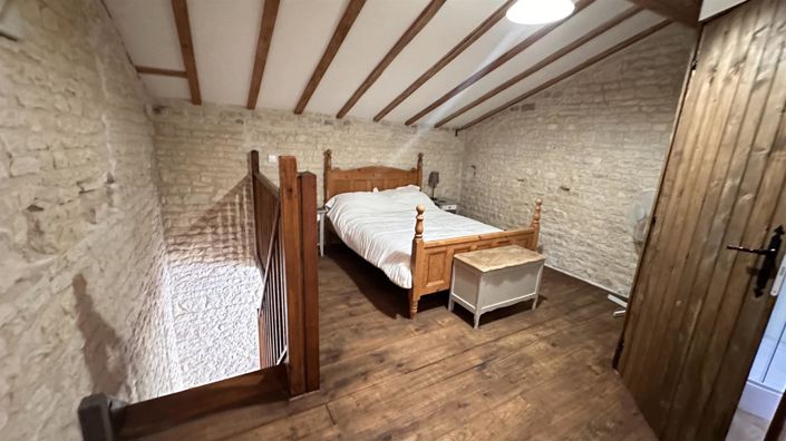 Image No.15-5 Bed House for sale