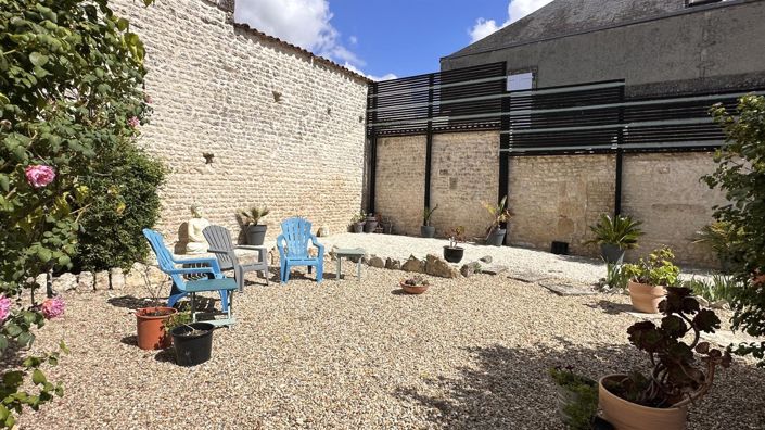 Image No.21-5 Bed House for sale