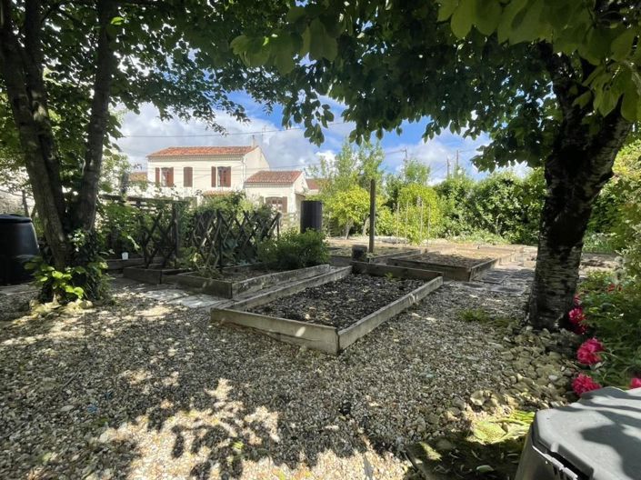 Image No.22-5 Bed House for sale