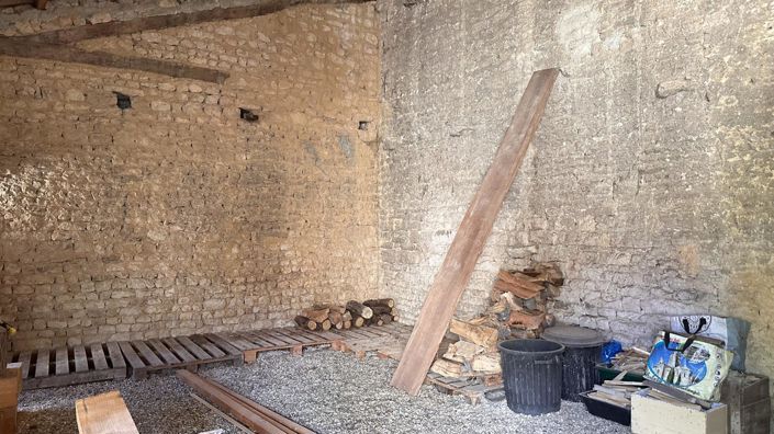 Image No.24-5 Bed House for sale