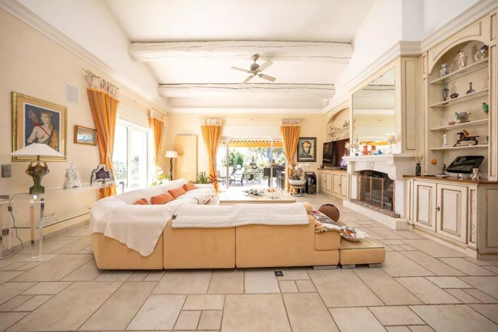 Image No.11-9 Bed House for sale