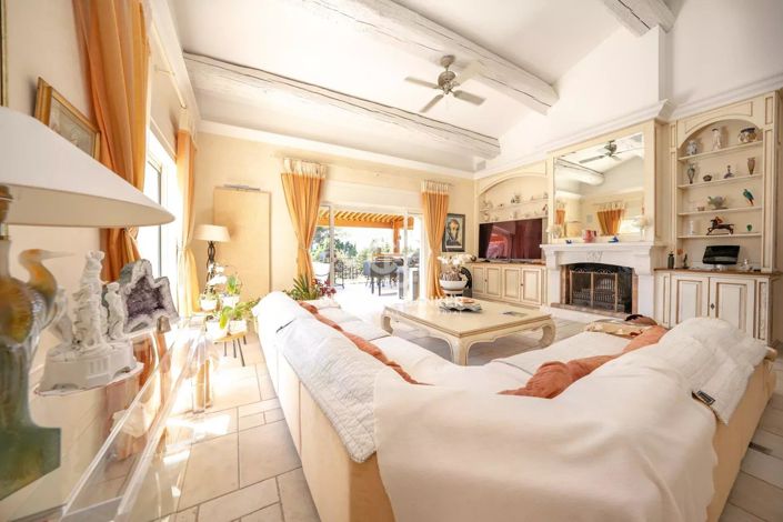 Image No.12-9 Bed House for sale