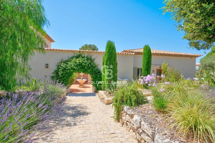 Image No.3-9 Bed House for sale