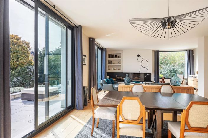 Image No.5-5 Bed House for sale