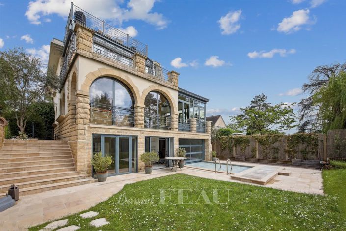 Image No.1-6 Bed House for sale