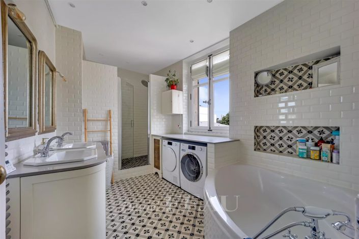 Image No.7-Appartement de 5 chambres à vendre à Versailles