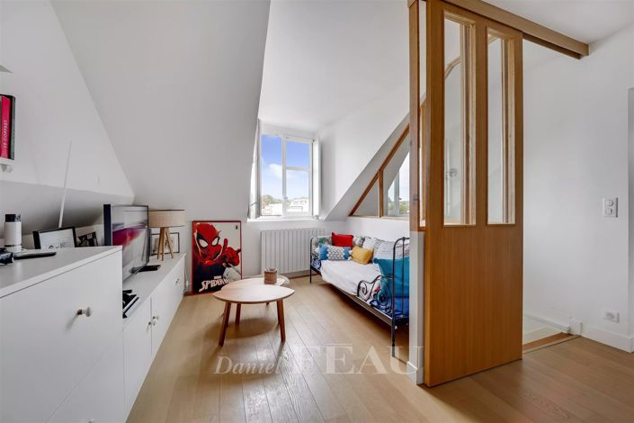 Image No.8-Appartement de 5 chambres à vendre à Versailles