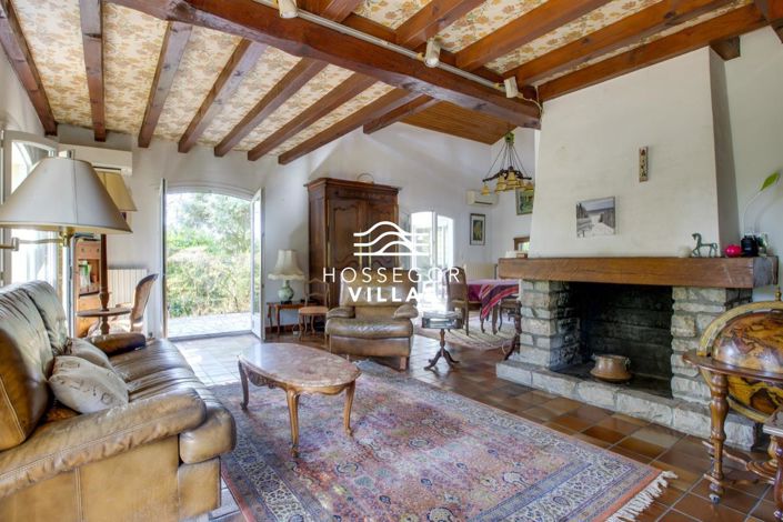 Image No.6-5 Bed House for sale