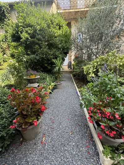 Image No.23-2 Bed Apartment for sale