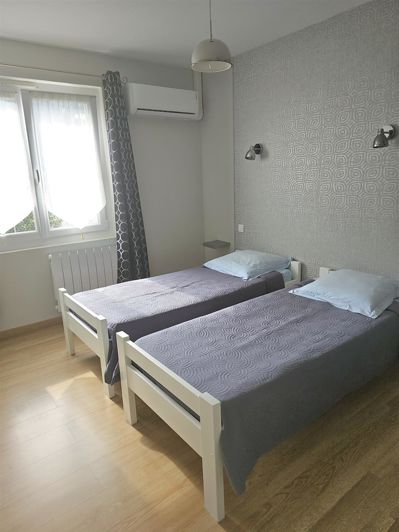 Image No.6-5 Bed House for sale