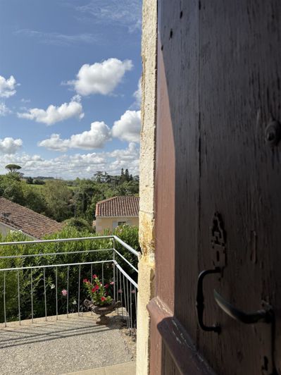 Image No.4-3 Bed House for sale