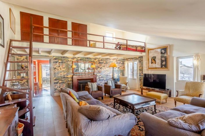 Image No.2-10 Bed House for sale