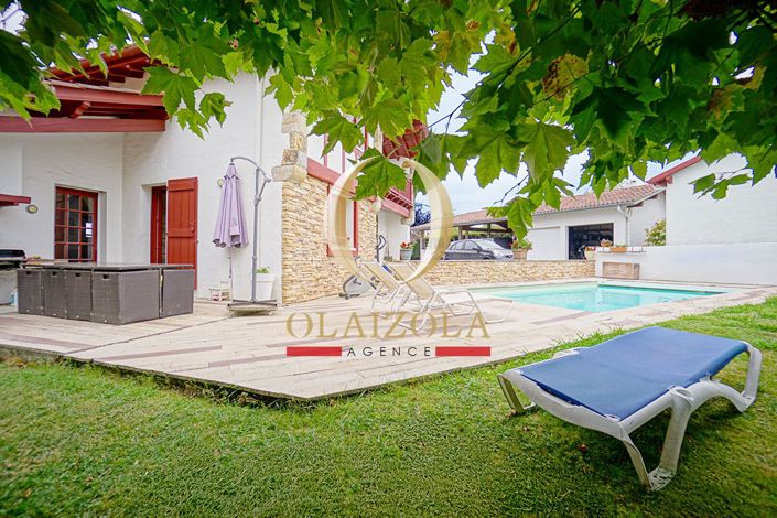 Image No.2-Maison de 5 chambres à vendre à Saint-Pée-sur-Nivelle