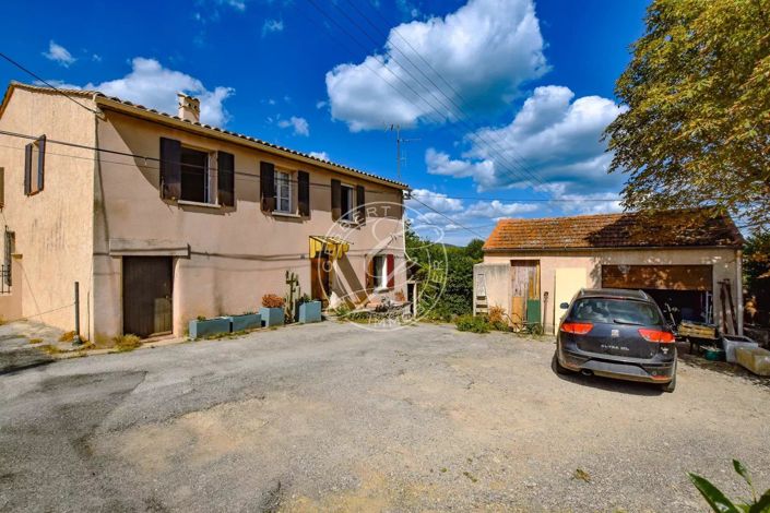 Image No.1-3 Bed House for sale