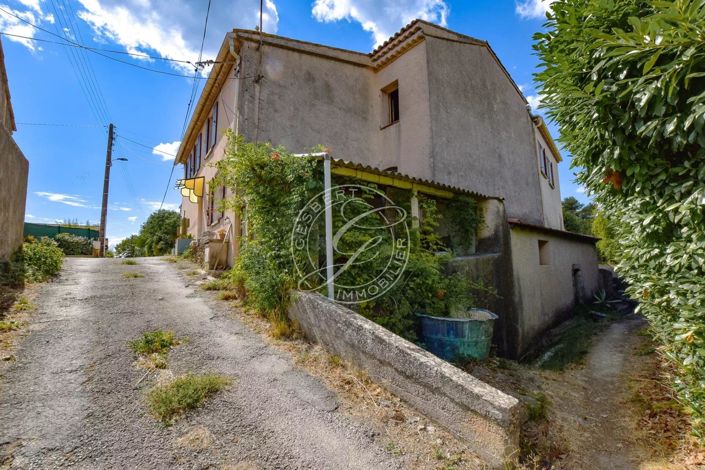 Image No.21-3 Bed House for sale