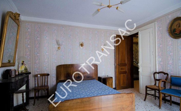Image No.11-5 Bed House for sale