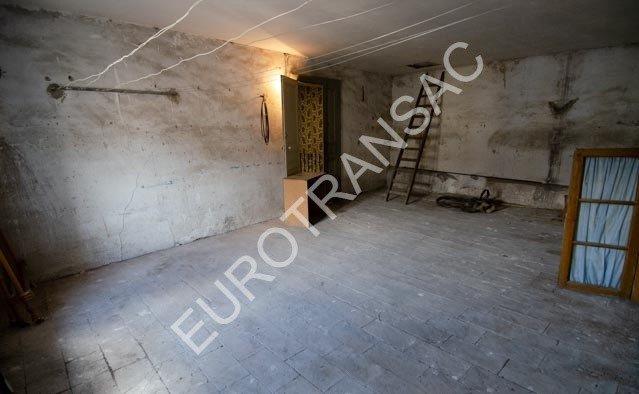 Image No.18-5 Bed House for sale