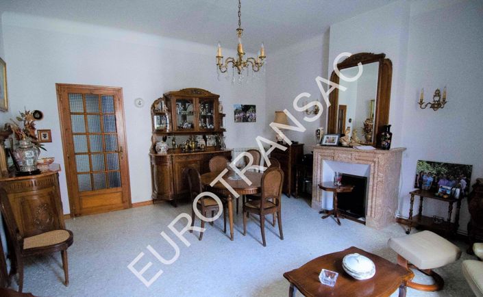 Image No.6-5 Bed House for sale