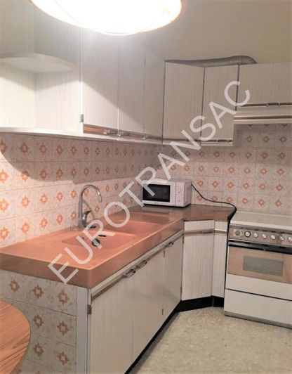 Image No.8-5 Bed House for sale