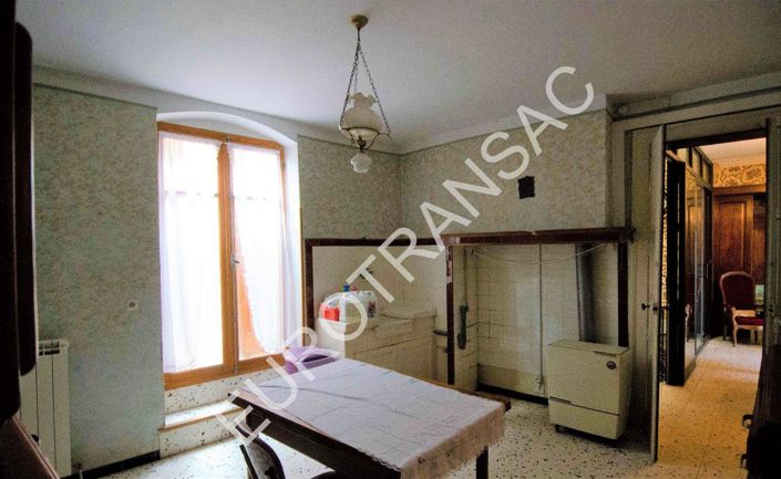 Image No.9-5 Bed House for sale