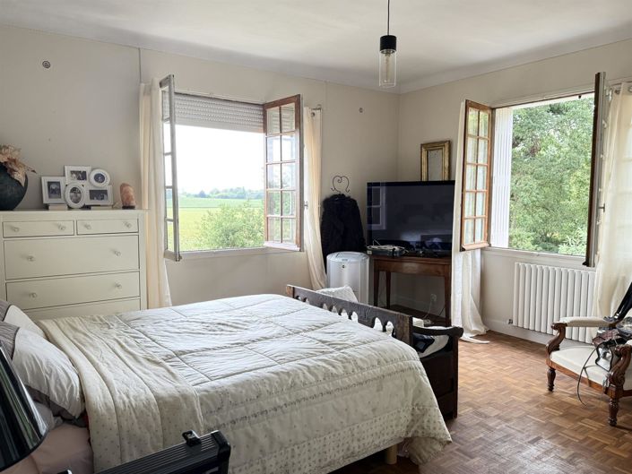 Image No.15-4 Bed House for sale