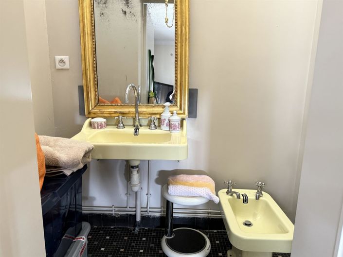 Image No.18-4 Bed House for sale