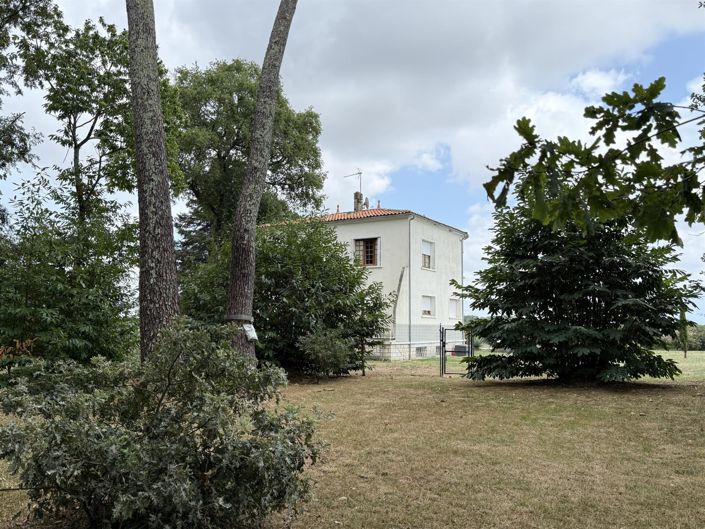 Image No.25-4 Bed House for sale