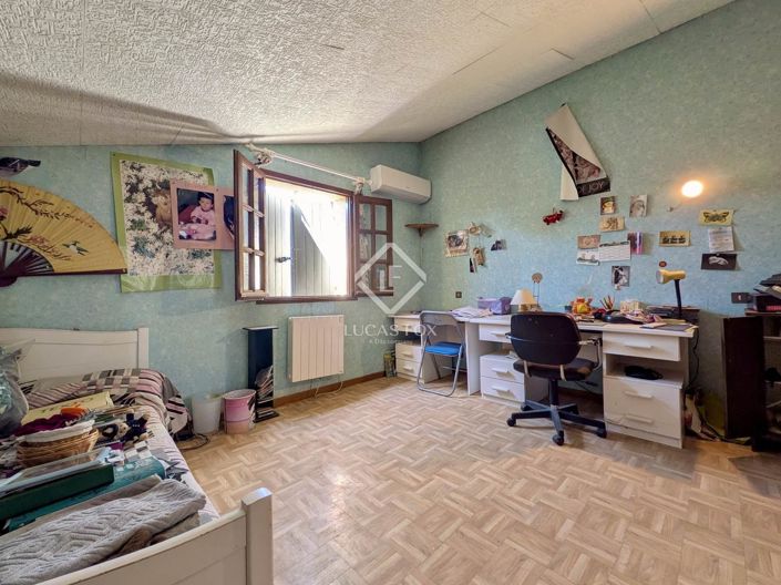 Image No.12-6 Bed House for sale