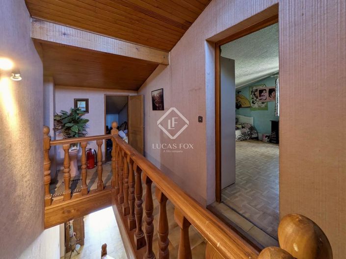 Image No.13-6 Bed House for sale