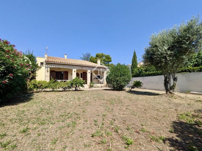 Image No.2-6 Bed House for sale